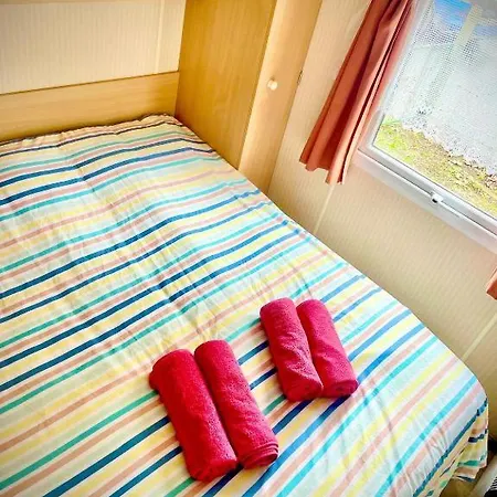 4 Personnes Avec Piscine Camping