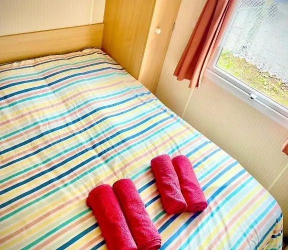 4 Personnes Avec Piscine Campingplatz