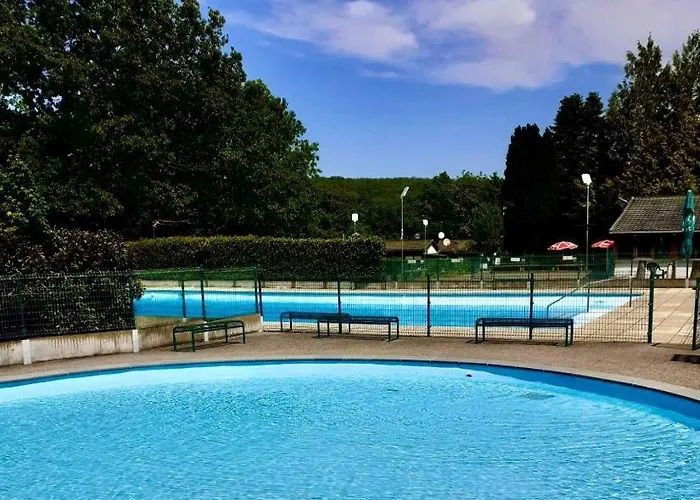 4 Personnes Avec Piscine Yvoir